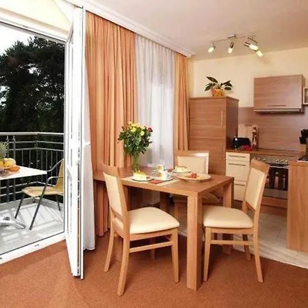 Strandhaus Aurell, Whg 9 Seitl Meerblick
